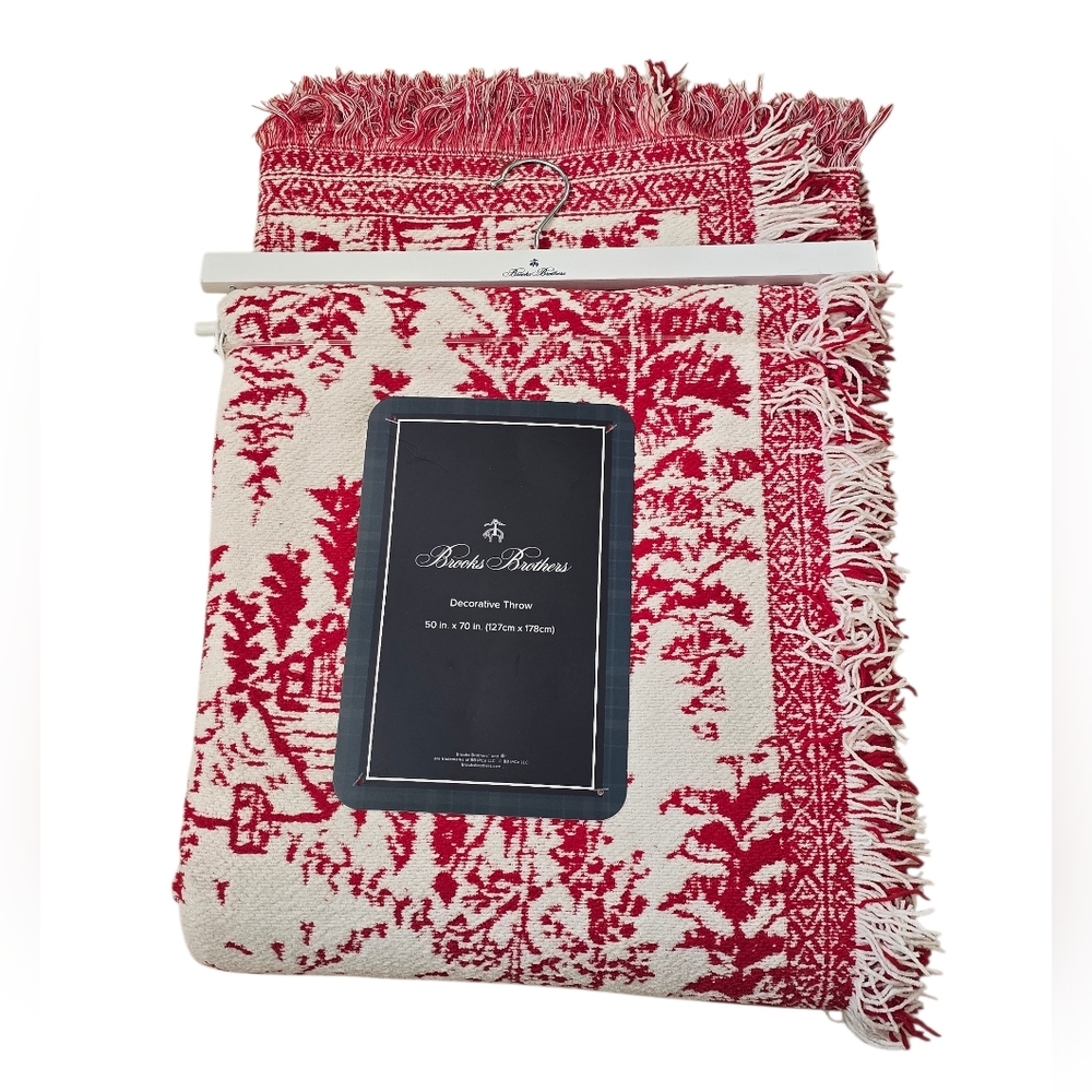 Brooks Brothers White Red Chenille Cabin Trees Throw Blanket 50" x 70"
